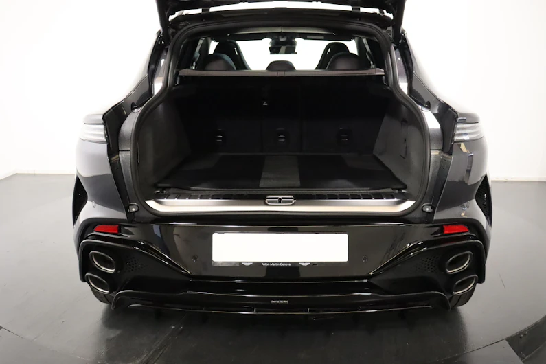 immagine del veicolo ASTON MARTIN DBX
