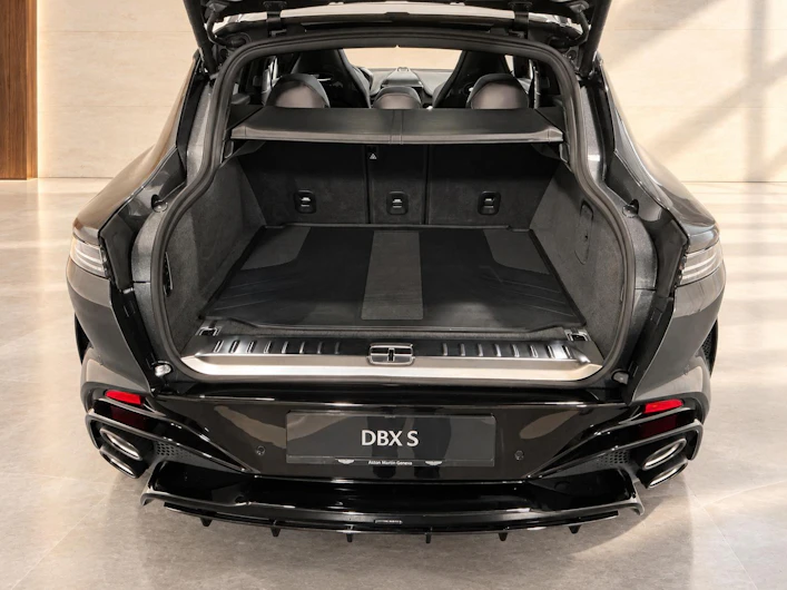 immagine del veicolo ASTON MARTIN DBX