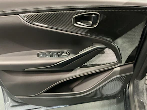 image du véhicule ASTON MARTIN DBX S 4.0 V8 Bi-Turbo