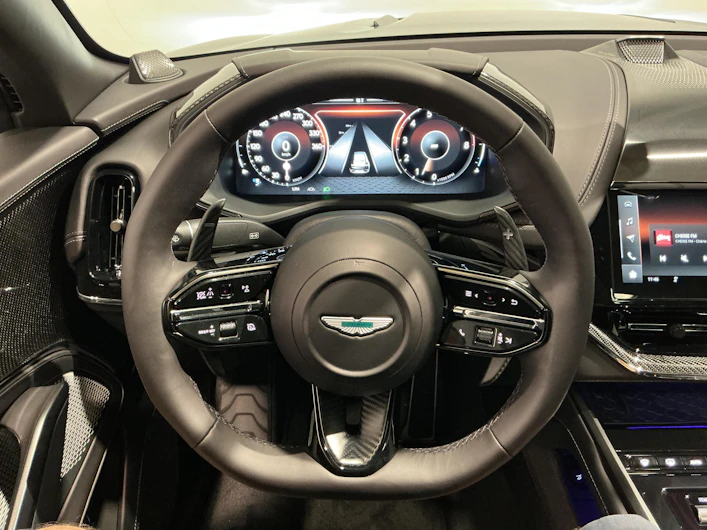 immagine del veicolo ASTON MARTIN DBX