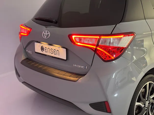 Toyota Yaris 1.5 VVT-i HSD Trend