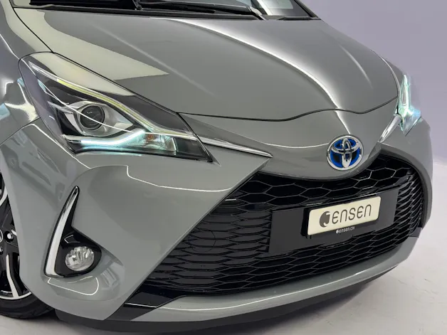 Toyota Yaris 1.5 VVT-i HSD Trend