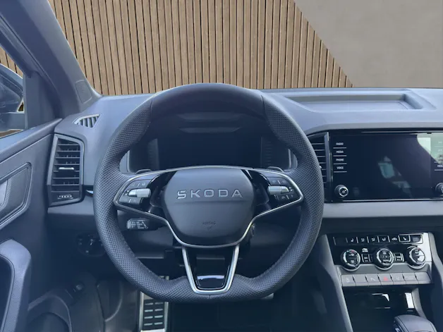 SKODA Karoq SportLine 2.0 TSI 4x4
