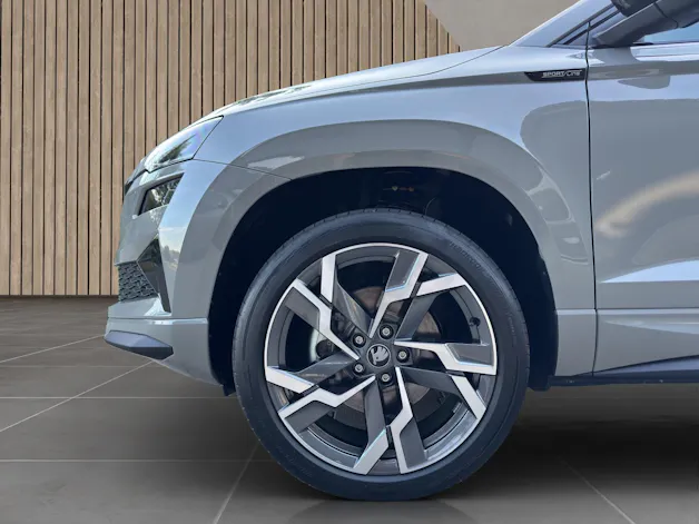 SKODA Karoq SportLine 2.0 TSI 4x4