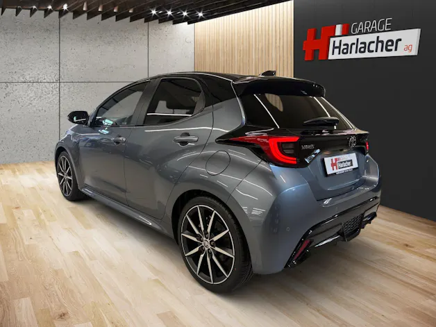 Toyota Yaris 1.5 VVT-i HSD GR Sport