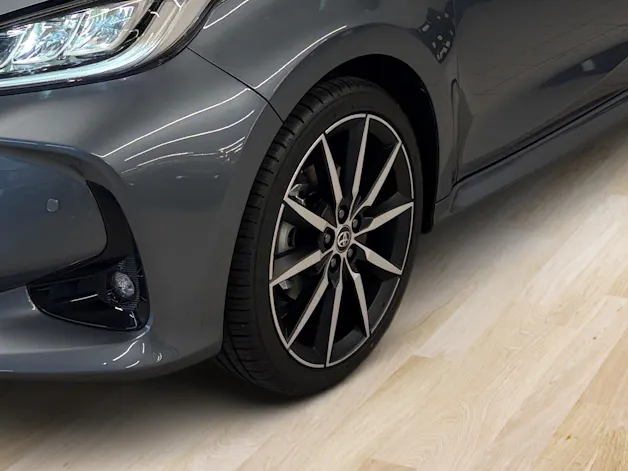 Toyota Yaris 1.5 VVT-i HSD GR Sport