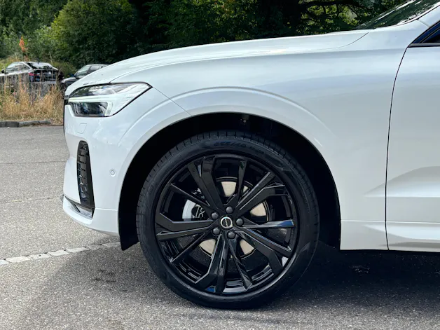 VOLVO XC60 2.0 B5 MH Black Edition AWD