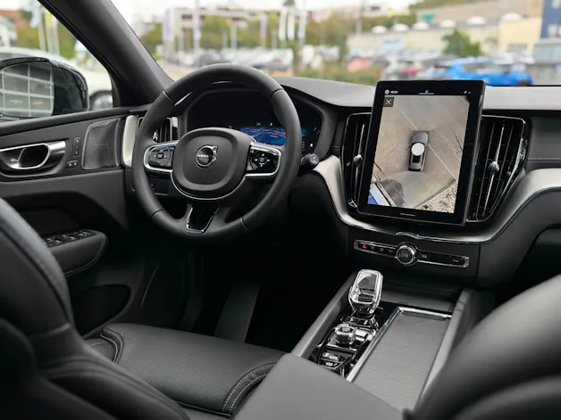 VOLVO XC60 2.0 B5 MH Black Edition AWD