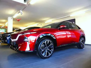 MAZDA CX-6e Takumi