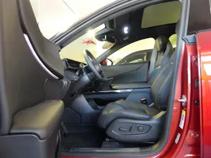 MAZDA CX-6e Takumi