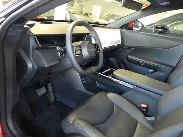 MAZDA CX-6e Takumi