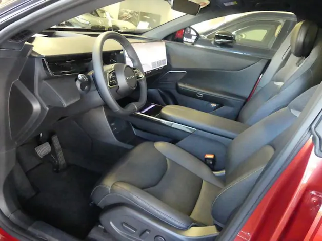 MAZDA CX-6e Takumi