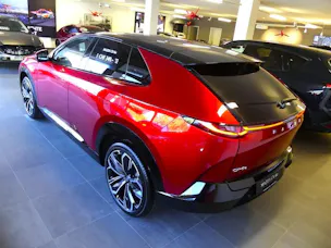 MAZDA CX-6e Takumi