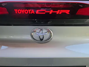 Toyota C-HR 2.0 PHEV Swiss Edition