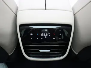 MAZDA CX-6e Takumi