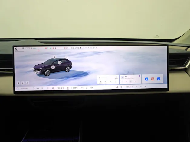 MAZDA CX-6e Takumi