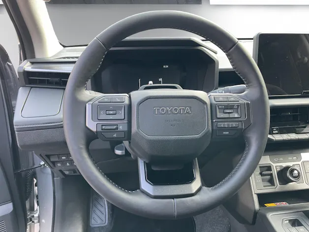 Toyota Hilux Double Cab.-Pick-up 2.8 D-4D MHEV 204 Invincible