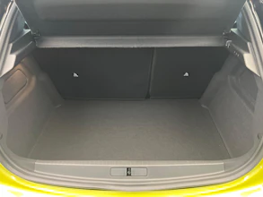 https://vehicle.imgix.net/4445138/68662d48-bb48-4ca8-9b83-0a933c2d28c6.jpg