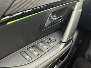 https://vehicle.imgix.net/4445138/7e821bbf-484f-443b-8f0e-6039197ad18b.jpg