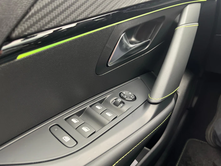 Fahrzeugbild PEUGEOT 208