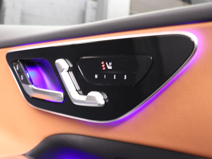 image du véhicule MERCEDES-BENZ C 200