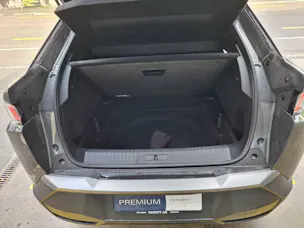 PEUGEOT 3008 1.2 Hybrid Allure