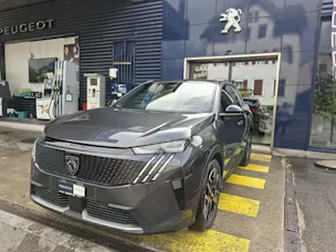 PEUGEOT 3008 1.2 Hybrid Allure