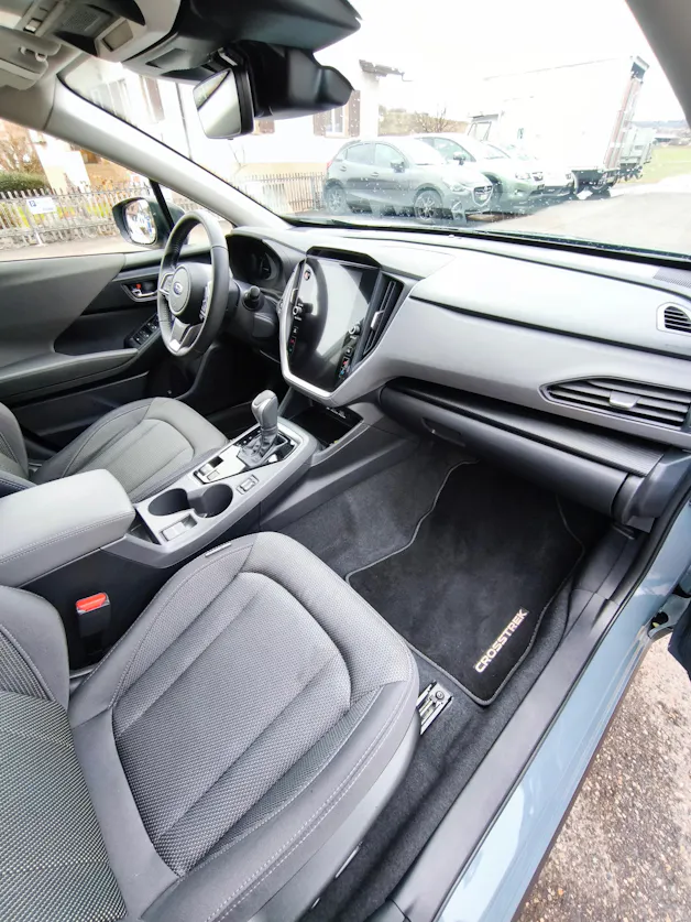 Subaru Crosstrek 2.0i e-Boxer Swiss Plus