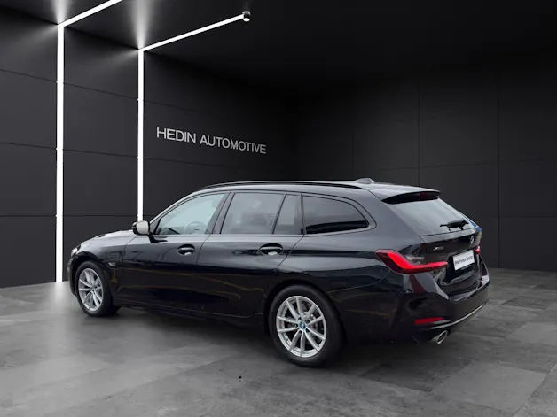 BMW 320e xDrive Touring