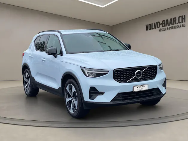 VOLVO XC40 2.0 B3 MH Plus Dark