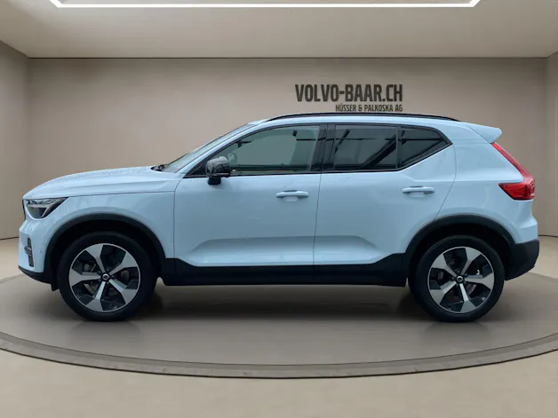 VOLVO XC40 2.0 B3 MH Plus Dark