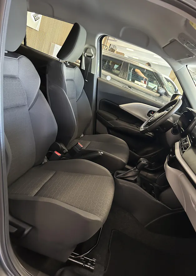 Suzuki Swift 1.2 Sakura Hybrid