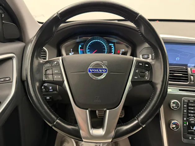 VOLVO XC60 2.4 D5 Summum AWD