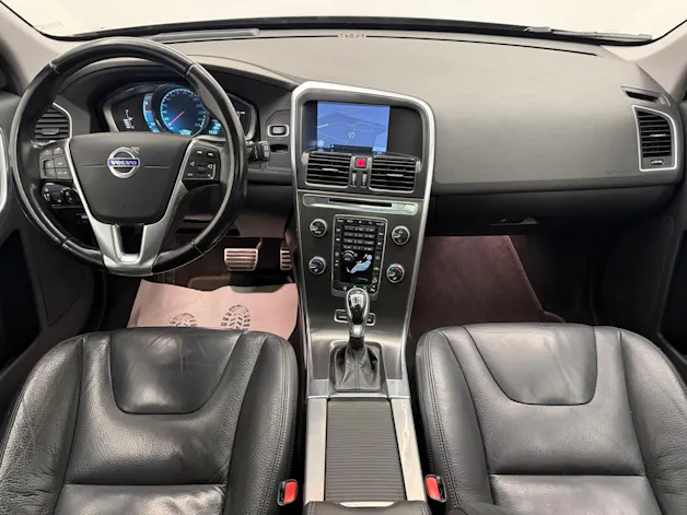 VOLVO XC60 2.4 D5 Summum AWD