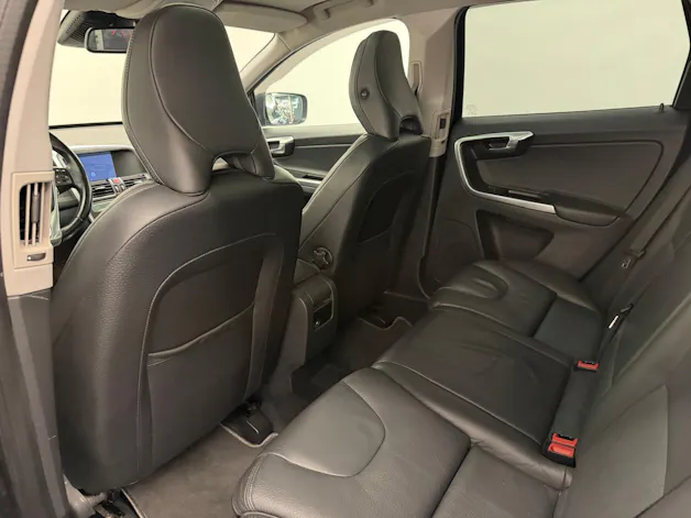 VOLVO XC60 2.4 D5 Summum AWD