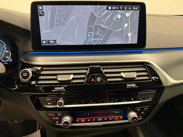 BMW 530e xDrive SAG Touring