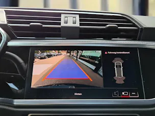 AUDI audi Q3 35 TFSI S line Attraction S-tronic Mythosschwarz Metallic