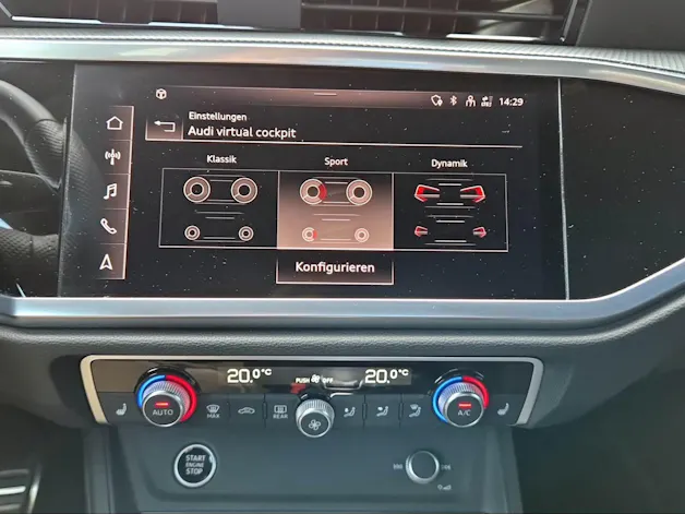 AUDI audi Q3 35 TFSI S line Attraction S-tronic Mythosschwarz Metallic