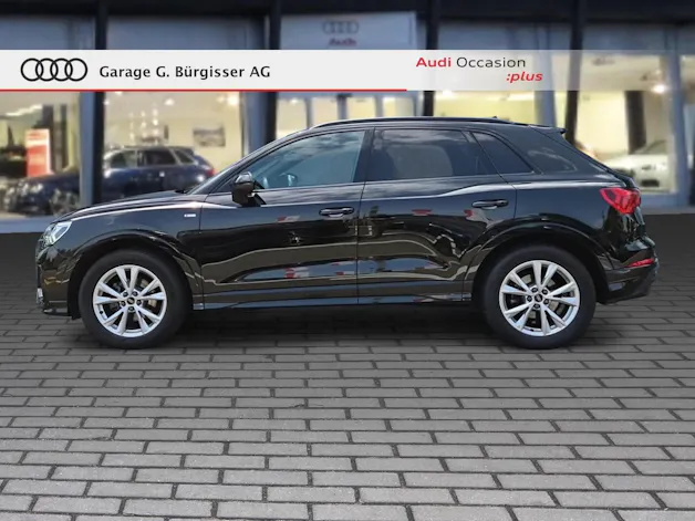 AUDI audi Q3 35 TFSI S line Attraction S-tronic Mythosschwarz Metallic