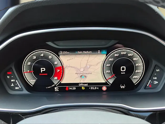AUDI audi Q3 35 TFSI S line Attraction S-tronic Mythosschwarz Metallic
