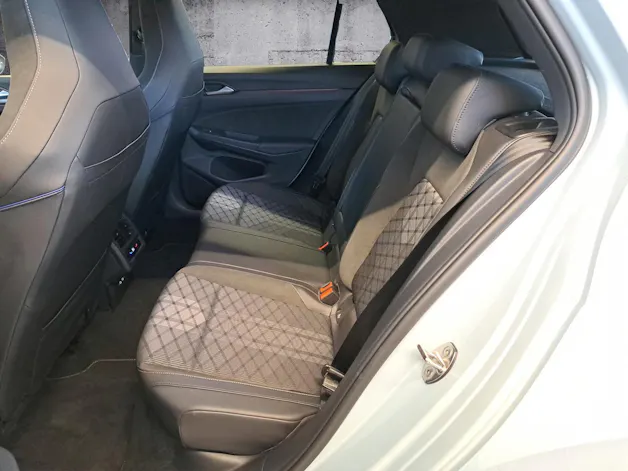 VW Golf 1.5 e TSI mHEV R-Line DSG