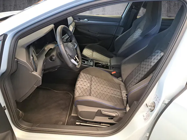 VW Golf 1.5 e TSI mHEV R-Line DSG