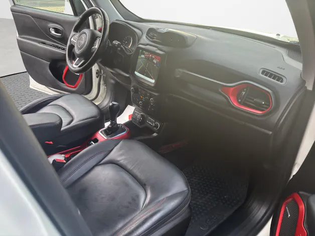 JEEP Renegade 2.0 MJ Trailhawk AWD + Low Range 9ATX