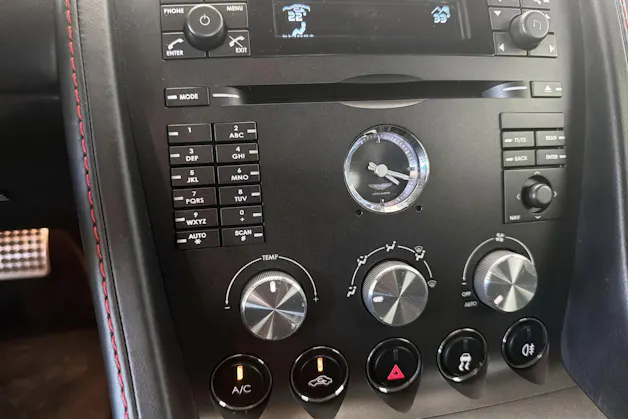 ASTON MARTIN V8 Vantage 4.3 Sportshift