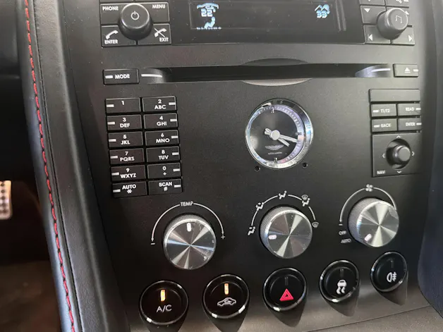 ASTON MARTIN V8 Vantage 4.3 Sportshift
