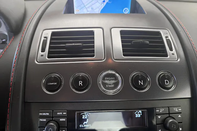 ASTON MARTIN V8 Vantage 4.3 Sportshift