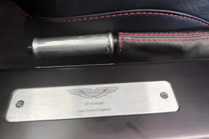 ASTON MARTIN V8 Vantage 4.3 Sportshift