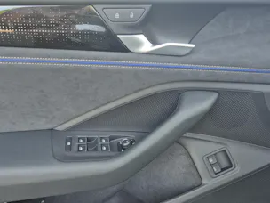 VW Passat Variant 1.5 TSI evo2 Plug-In- Hybrid R-Line DSG