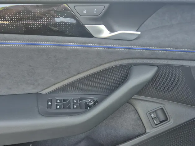 VW Passat Variant 1.5 TSI evo2 Plug-In- Hybrid R-Line DSG