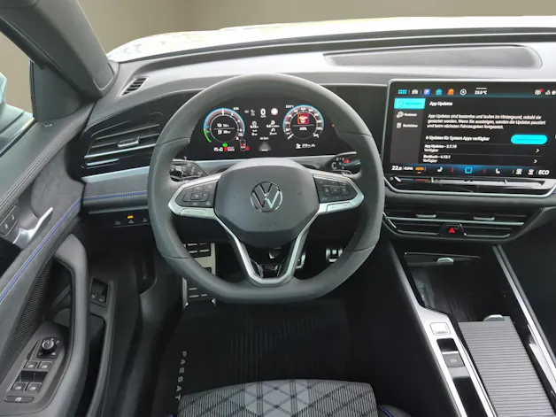 VW Passat Variant 1.5 TSI evo2 Plug-In- Hybrid R-Line DSG